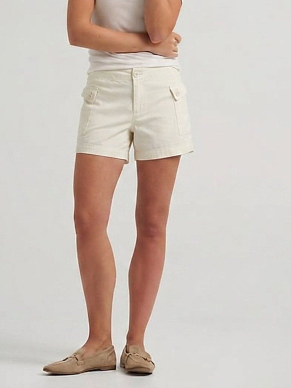 J Crew Womens Size 4 Cream Chino Cargo Shorts 3.5 Inseam Pockets